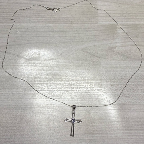 10k White Gold Necklace with Tanzanite & Diamonds Cross Pendant 1.9g - Picture 1 of 6
